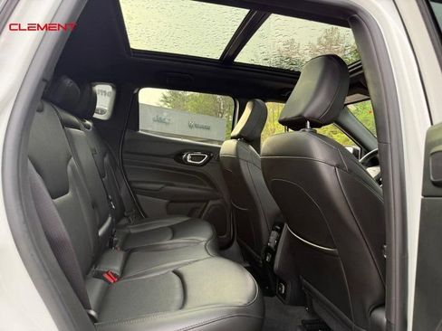 Used 2022 Jeep Compass High Altitude AWD/4WD image 12