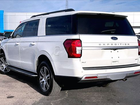 Used 2022 Ford Expedition Max XLT image 12