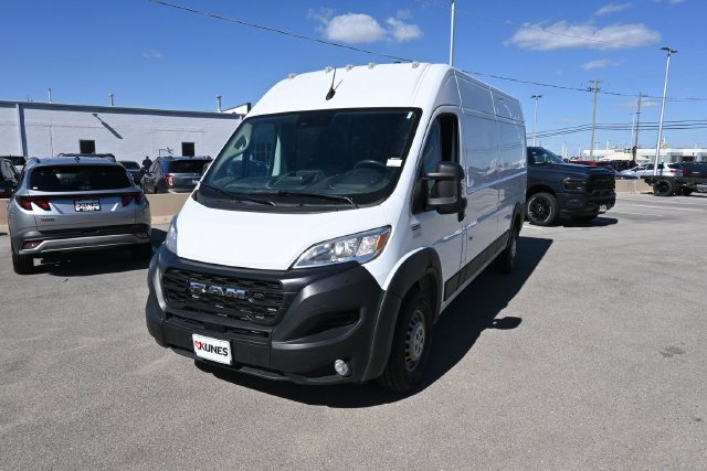 Used 2025 RAM ProMaster 2500 w/ Convenience Group FWD image 34