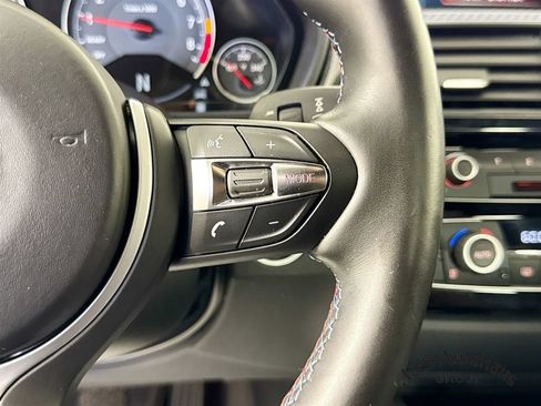 Used 2017 BMW M3 RWD image 14