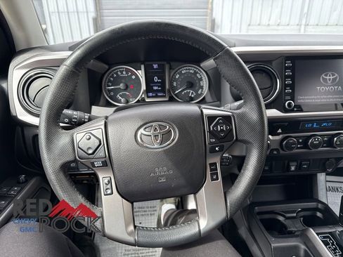 Used 2021 Toyota Tacoma SR5 AWD/4WD image 21