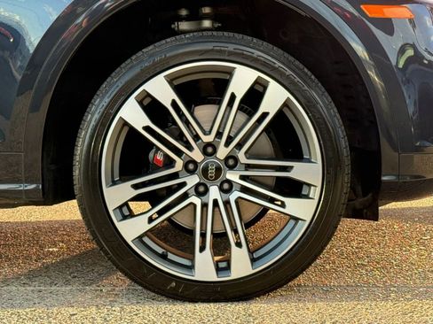 Used 2018 Audi SQ5 Prestige image 30