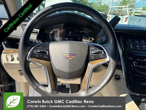Used 2020 Cadillac Escalade Premium Luxury AWD/4WD image 40