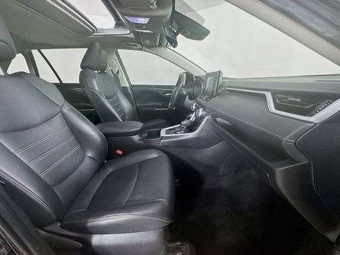Used 2022 Toyota RAV4 XLE Premium FWD image 35