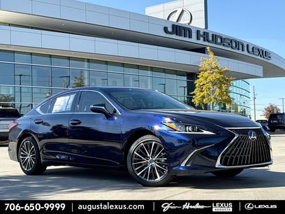 New 2025 Lexus ES 350 w/ Premium Package