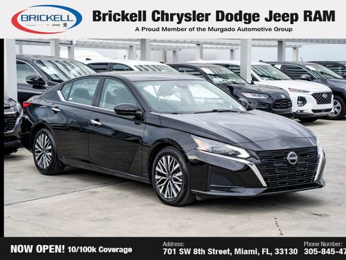 Used 2023 Nissan Altima 2.5 SV image 3