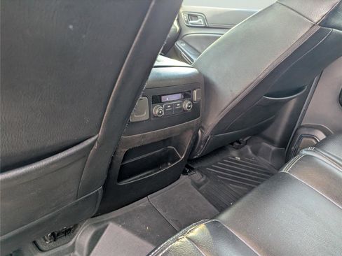 Used 2019 Chevrolet Tahoe LS w/ Enhanced Driver Alert Package RWD image 27