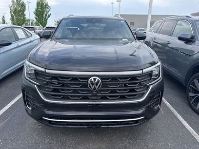New 2026 Volkswagen Atlas Cross Sport SEL Premium R-Line