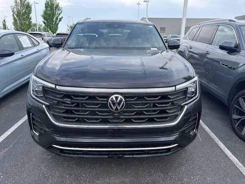 New 2026 Volkswagen Atlas Cross Sport SEL Premium R-Line AWD/4WD image 1