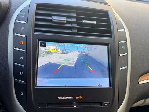 Used 2019 Lincoln MKC Select w/ Select Plus Package image 8