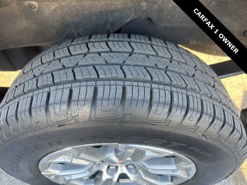 Used 2025 GMC Sierra 1500 SLT image 9