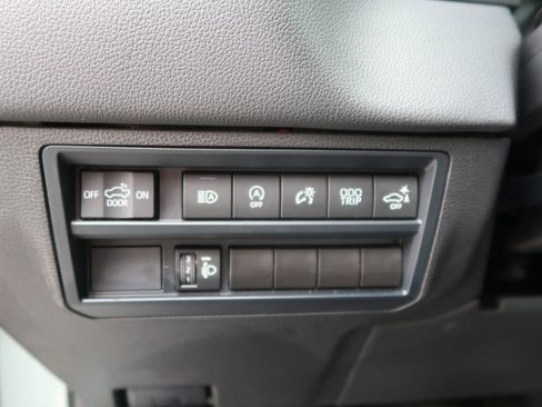 Used 2025 Toyota Tundra Limited image 16