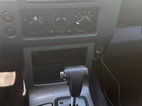 Used 2011 Nissan Pathfinder S image 14