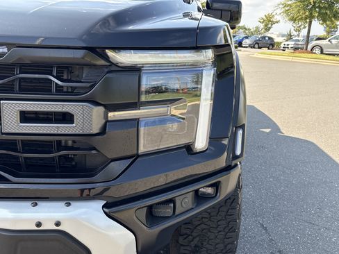 Used 2024 Ford F150 Raptor AWD/4WD image 11