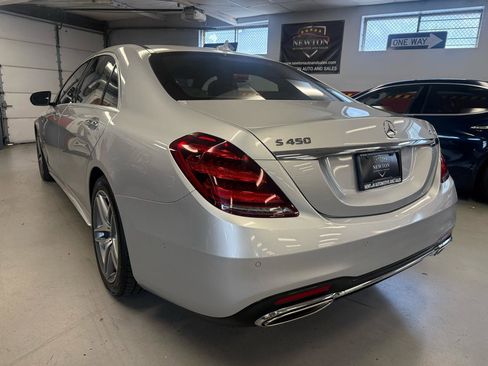 Used 2019 Mercedes-Benz S 450 4MATIC Sedan w/ AMG Line Exterior image 4