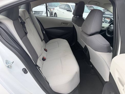 Used 2022 Toyota Corolla LE FWD image 14