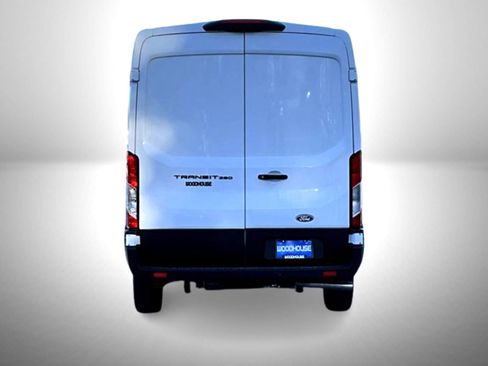 New 2026 Ford Transit 250 148 Medium Roof w/ Load Area Protection Package RWD image 6