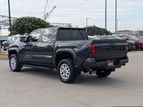 Used 2024 Toyota Tacoma TRD Sport RWD image 8