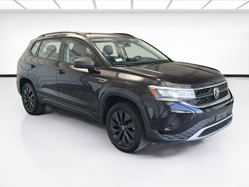 Used 2022 Volkswagen Taos S image 3