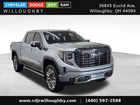 Used 2023 GMC Sierra 1500 Denali Ultimate AWD/4WD image 3