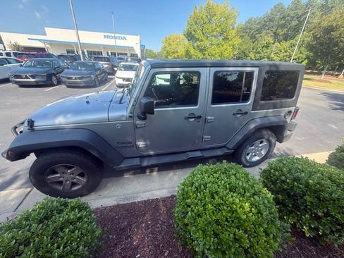Used 2016 Jeep Wrangler Unlimited Sport w/ Quick Order Package 24S AWD/4WD image 5