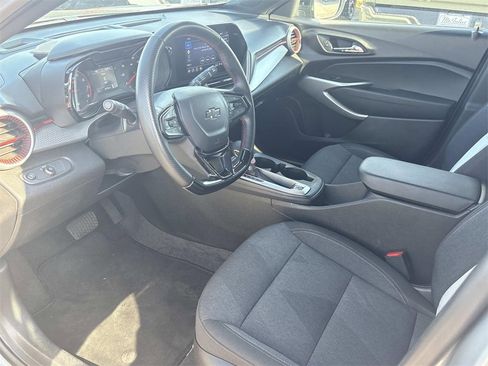 Used 2024 Chevrolet Trax RS w/ Driver Confidence Package image 22