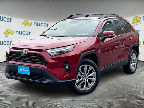 Used 2025 Toyota RAV4 XLE Premium image 3