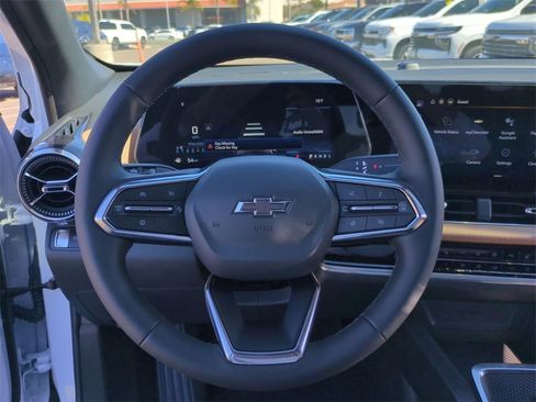 Used 2026 Chevrolet Equinox ACTIV w/ Safety and Technology Package image 11