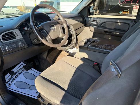 Used 2008 Chevrolet Suburban LS w/ Convenience Package 1 image 10