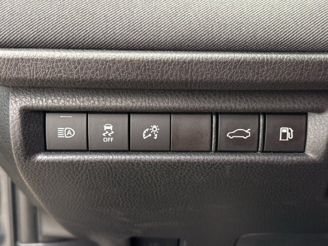 Used 2025 Toyota Camry LE FWD image 25