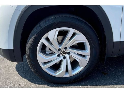 Used 2021 Volkswagen Atlas SE image 9