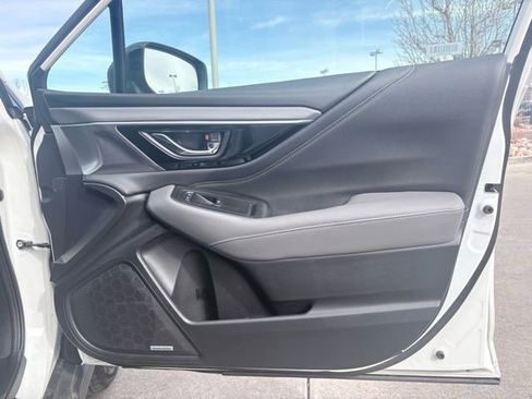 Used 2025 Subaru Outback Onyx Edition image 28