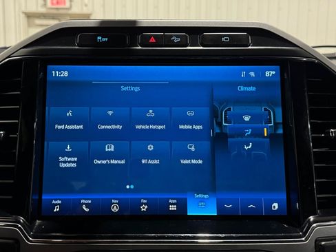Used 2022 Ford F350 Lariat w/ Lariat Value Package AWD/4WD image 37