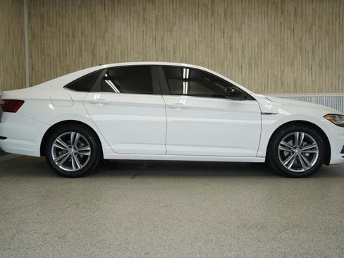 Used 2020 Volkswagen Jetta R-Line w/ R-Line Cold Weather Package FWD image 6
