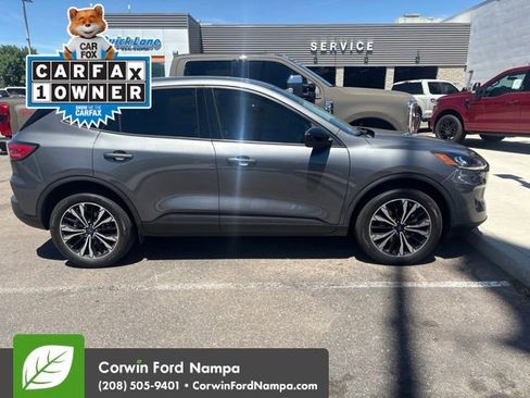 Used 2022 Ford Escape SE w/ SE Sport Appearance Package AWD/4WD image 8