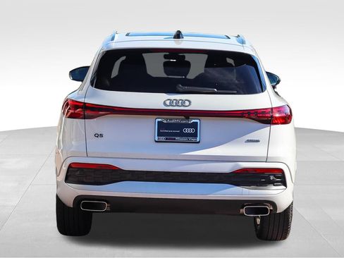 Used 2025 Audi Q5 Premium Plus AWD/4WD image 5