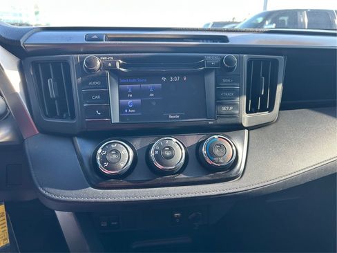 Used 2017 Toyota RAV4 LE image 16