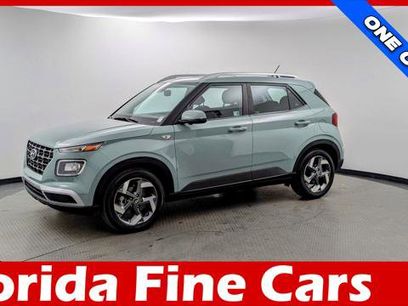 Used 2025 Hyundai Venue SEL