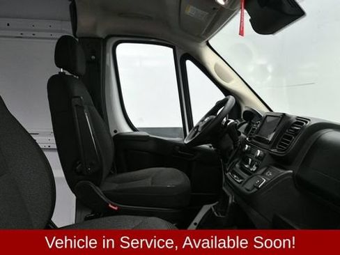 Used 2024 RAM ProMaster 2500 w/ Convenience Group FWD image 18