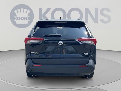 Used 2025 Toyota RAV4 XLE AWD/4WD image 5