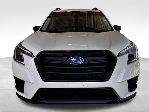 Used 2023 Subaru Forester AWD/4WD image 2