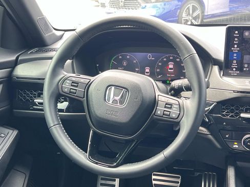Certified 2025 Honda Accord Sport image 8