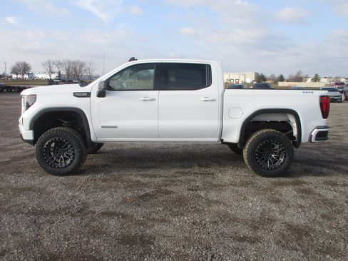 New 2026 GMC Sierra 1500 Elevation image 9