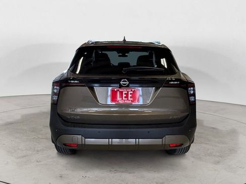 New 2026 Nissan Kicks SV AWD/4WD image 4