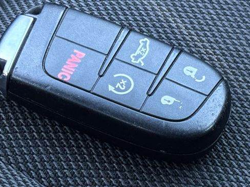 Used 2022 Dodge Charger SXT image 25