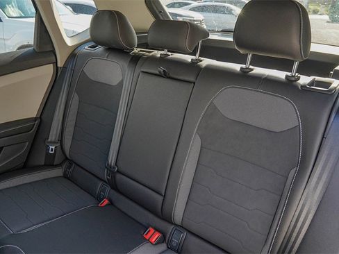 New 2026 Volkswagen Taos SE image 23