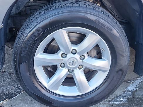 Used 2011 Lexus GX 460 Premium image 22