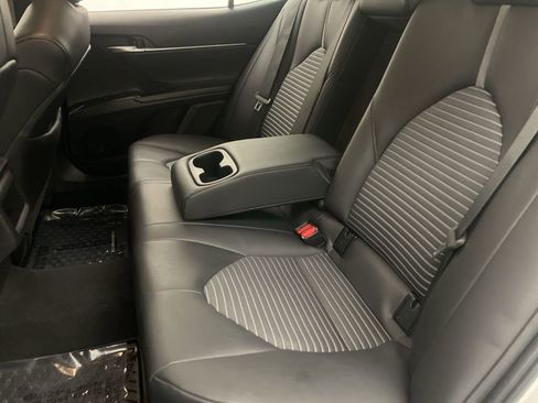 Used 2024 Toyota Camry SE FWD image 18