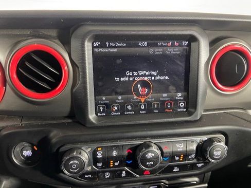 Used 2022 Jeep Gladiator Willys image 22