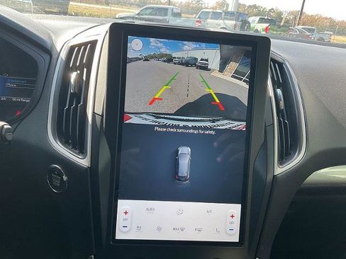 Used 2024 Ford Edge SEL w/ Convenience Package image 22